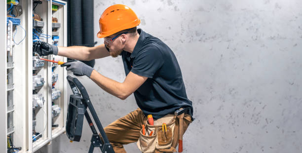 Best Commercial Electrician Services  in Algonquin, IL